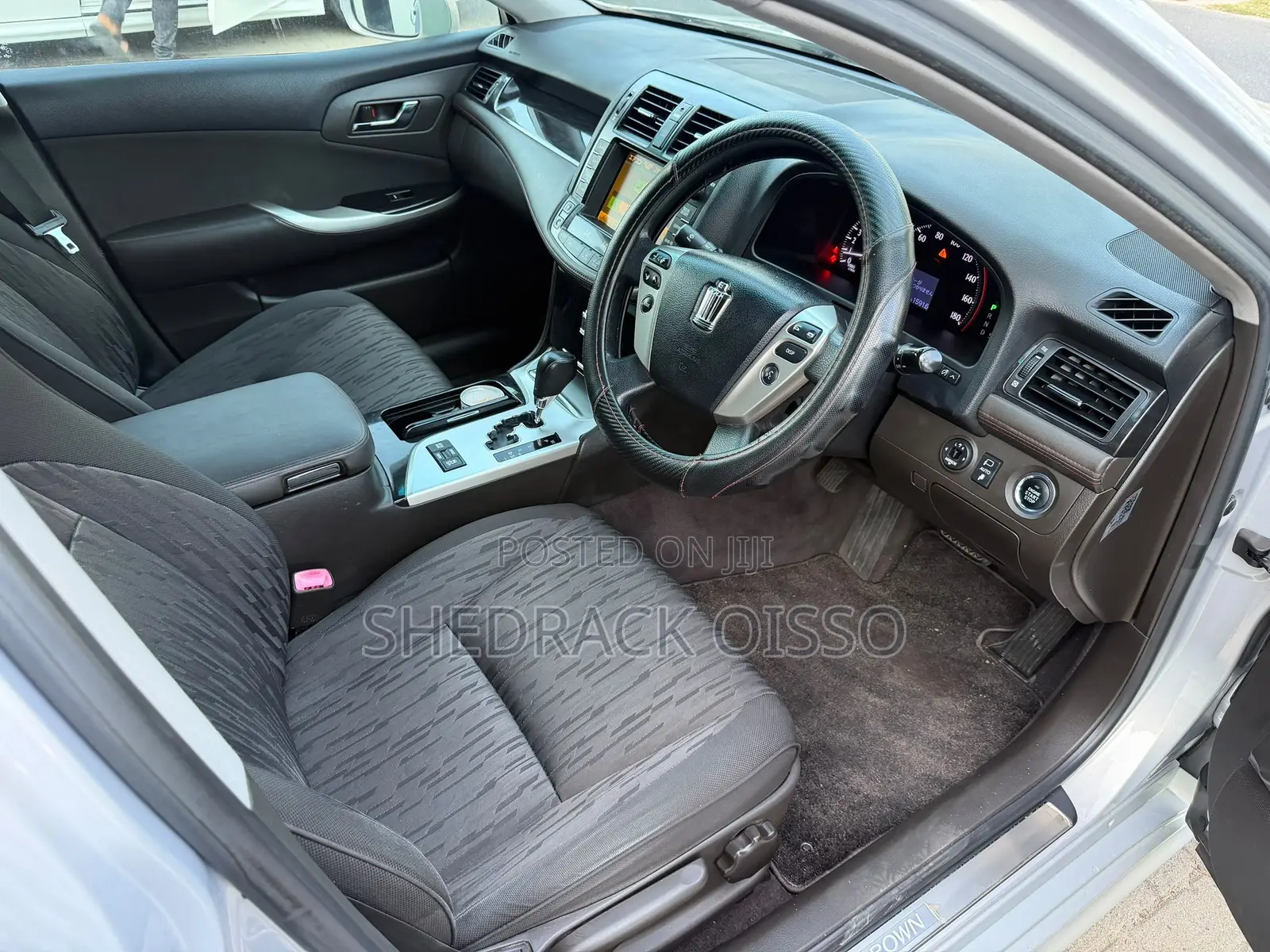 Toyota Crown 2011 Silver