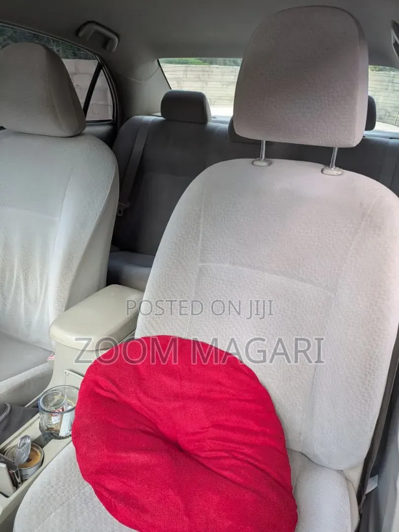 Toyota Axio 2006 Silver