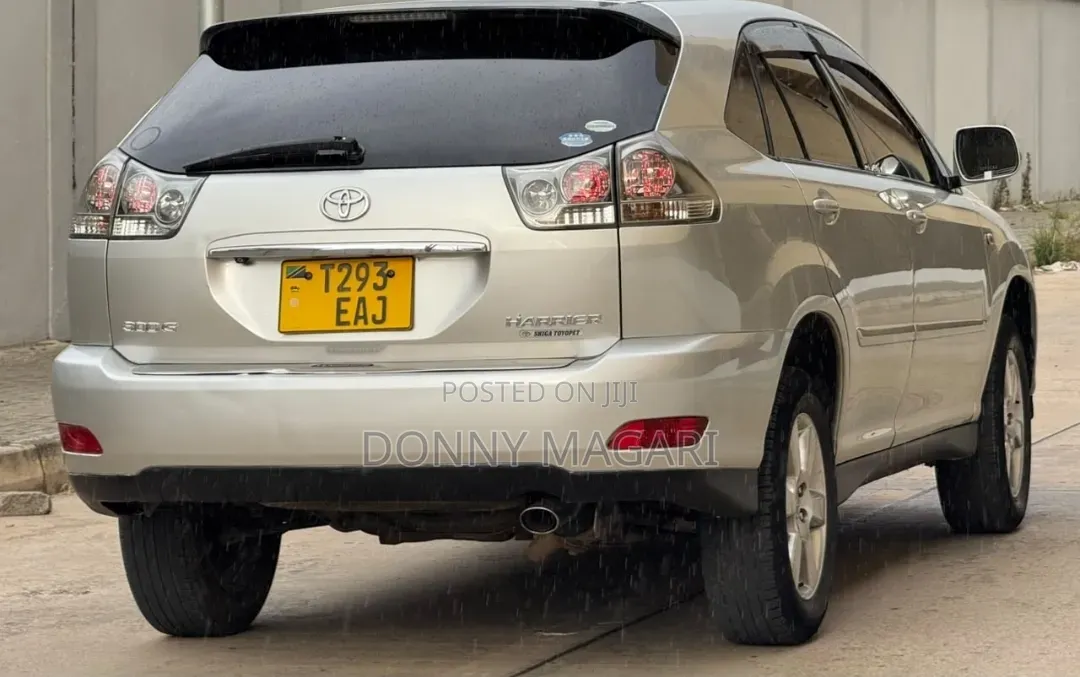 Toyota Harrier 2006 Silver