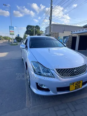 Toyota Crown 2004 Silver