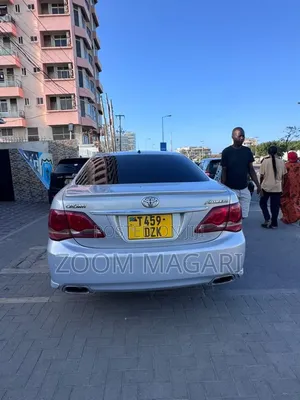 Toyota Crown 2004 Silver
