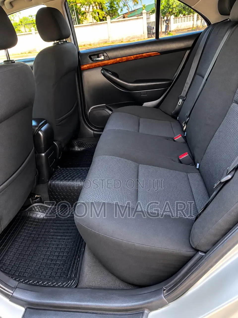 Toyota Avensis 2003 Silver