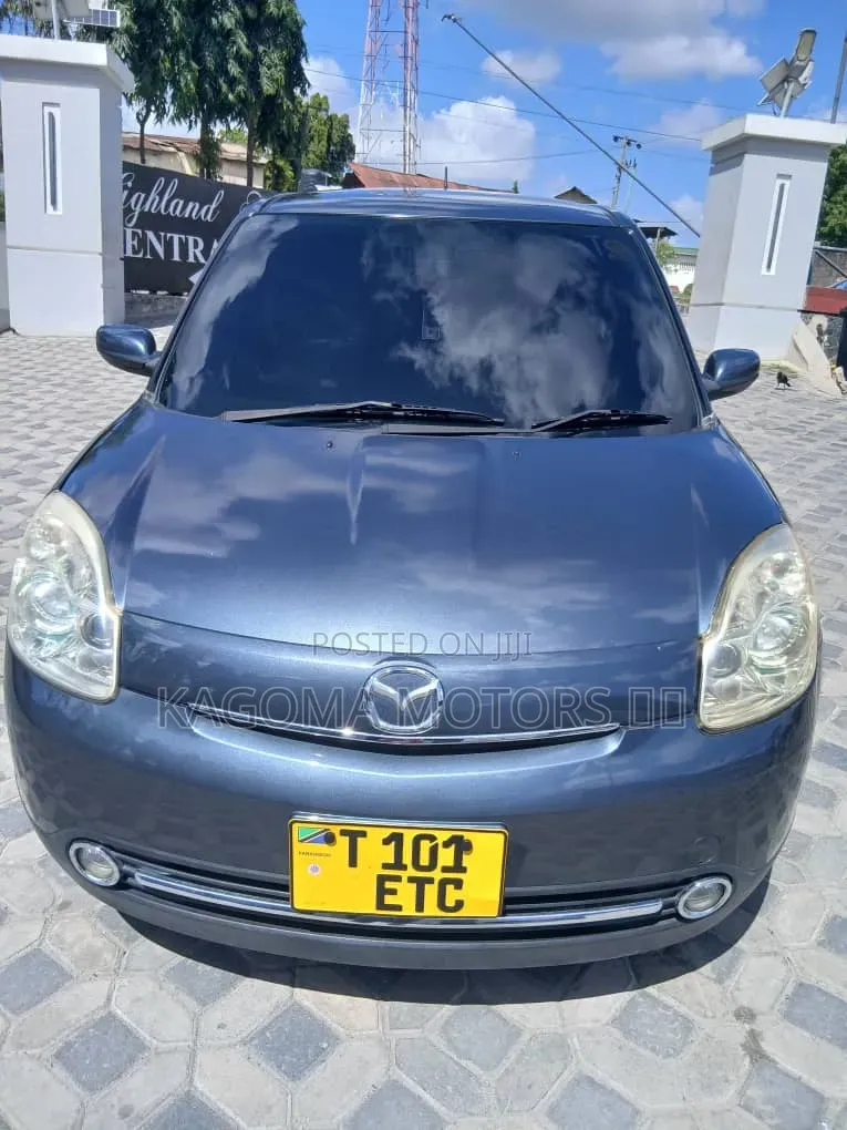 Mazda Verisa 2008 Gray