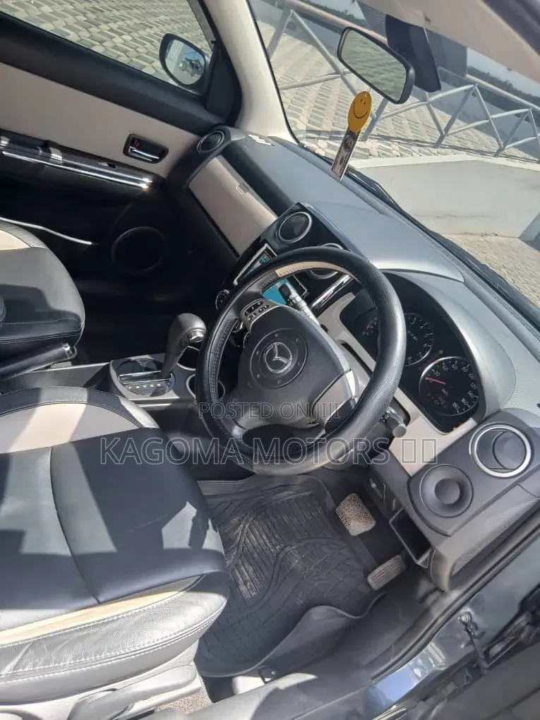 Mazda Verisa 2008 Gray