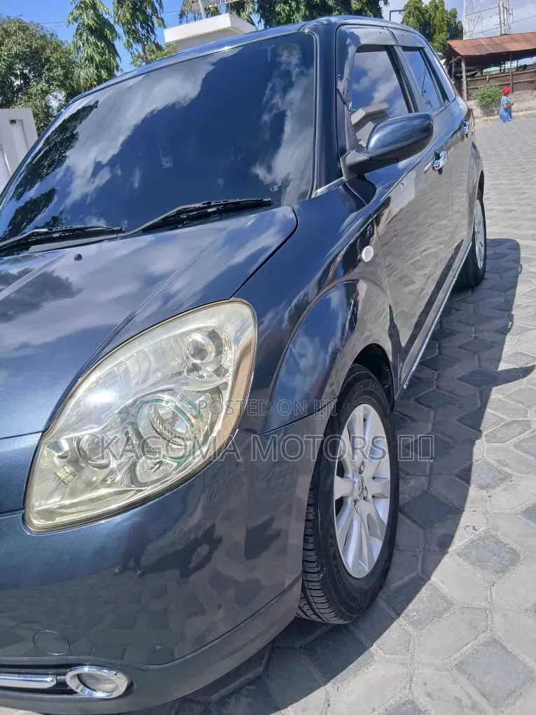 Mazda Verisa 2008 Gray