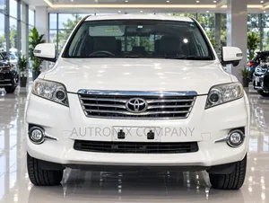 Toyota Vanguard 2011 Off white