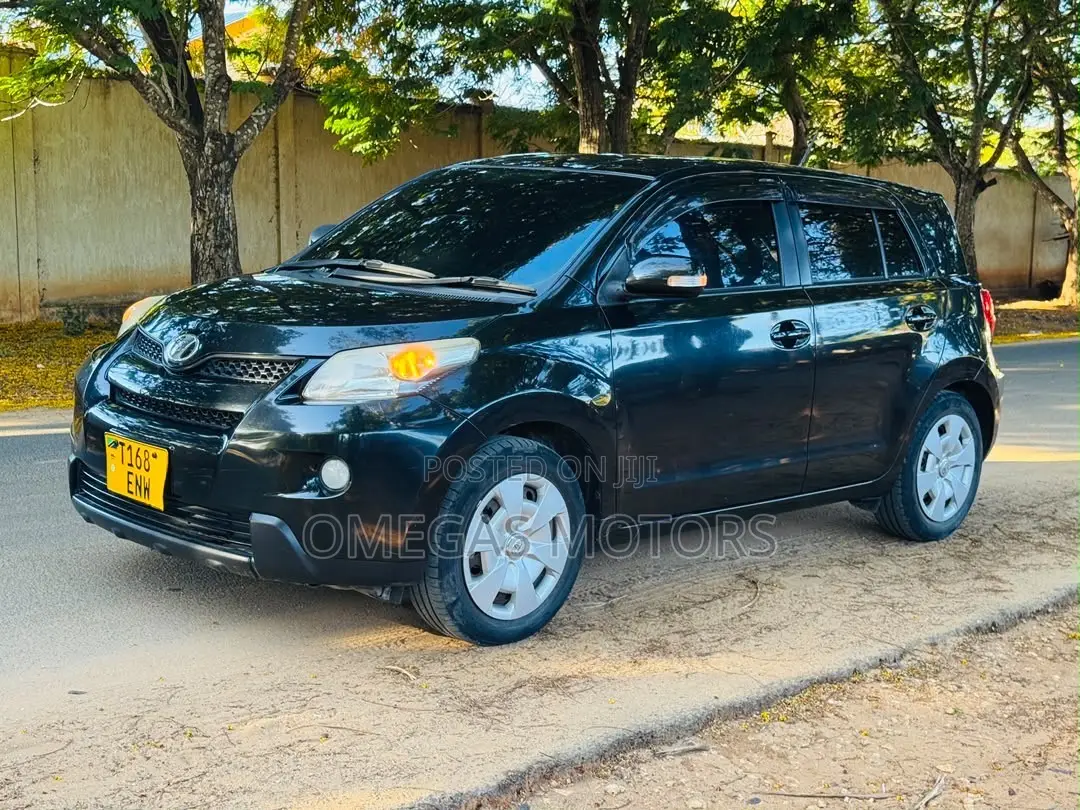 Toyota IST 2009 Black