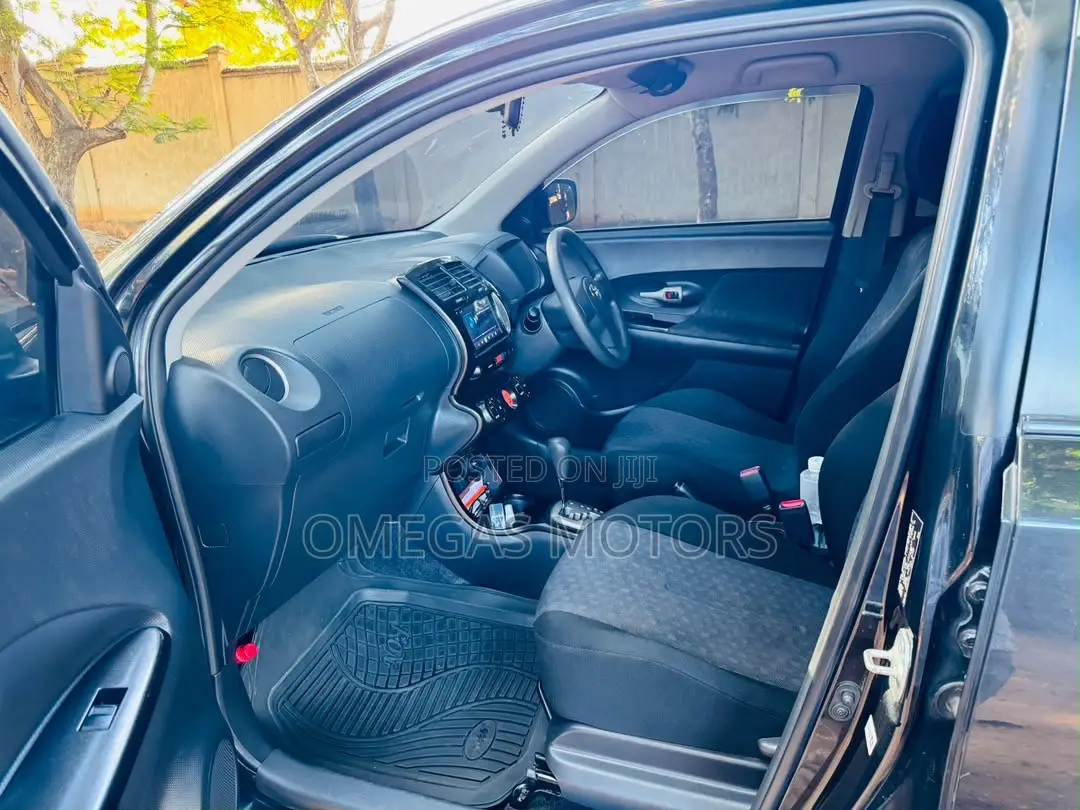 Toyota IST 2009 Black