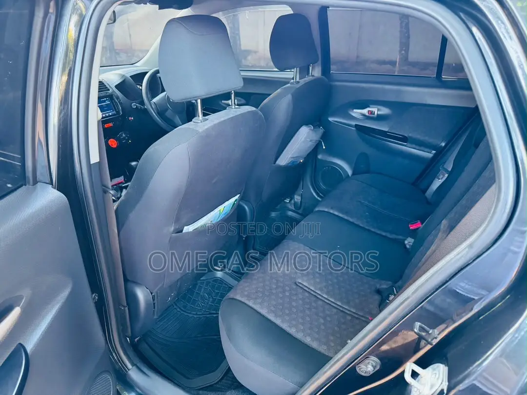 Toyota IST 2009 Black