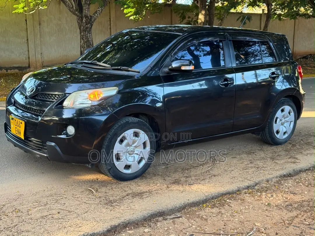 Toyota IST 2009 Black