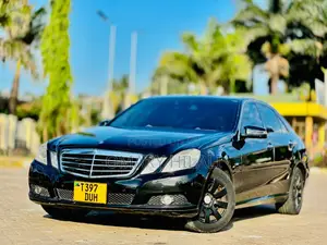 Mercedes-Benz E250 2010 Black