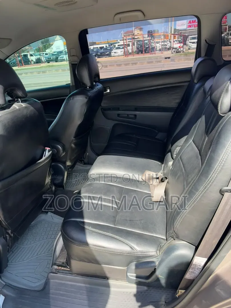 Toyota Wish 2003 Gray