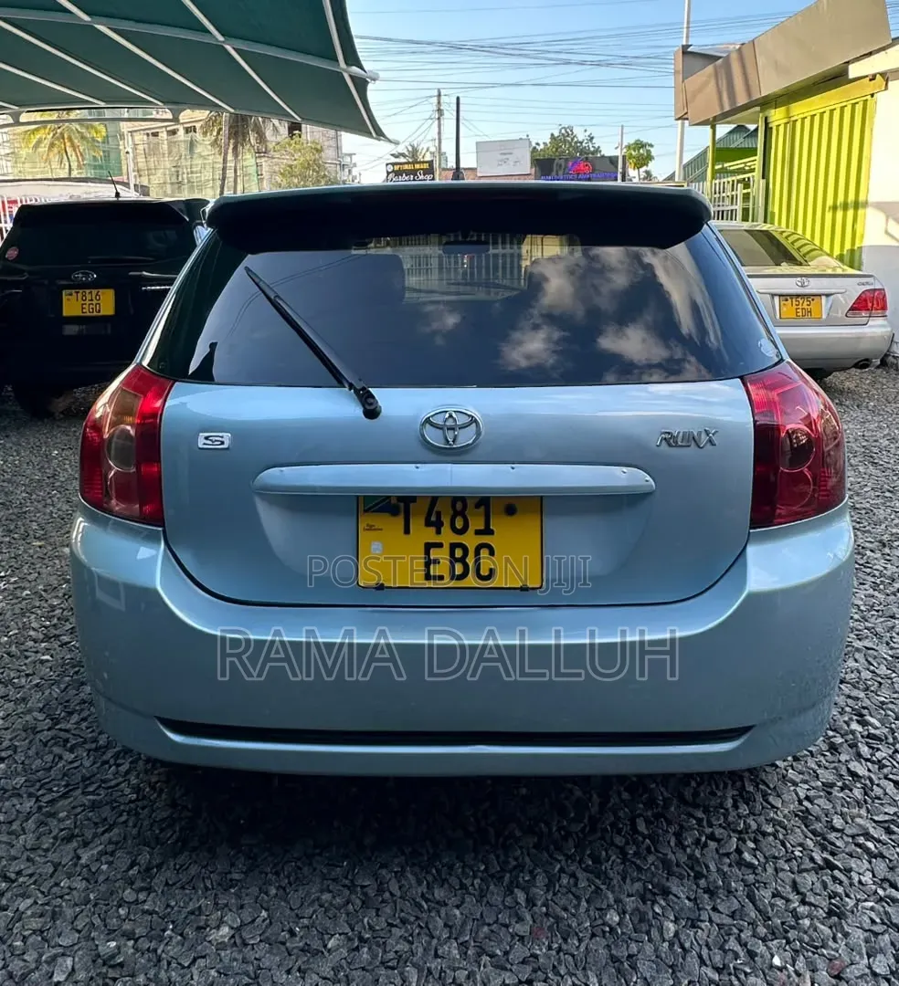 Toyota Corolla RunX 2004 Blue