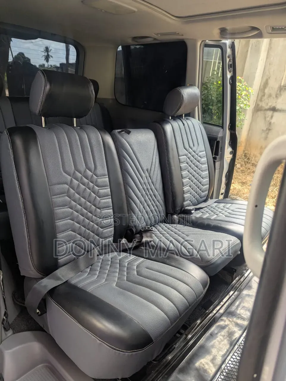 Toyota Noah 2005 Silver