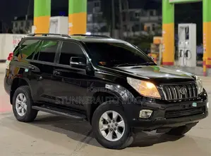 Toyota Land Cruiser Prado 2010 Black