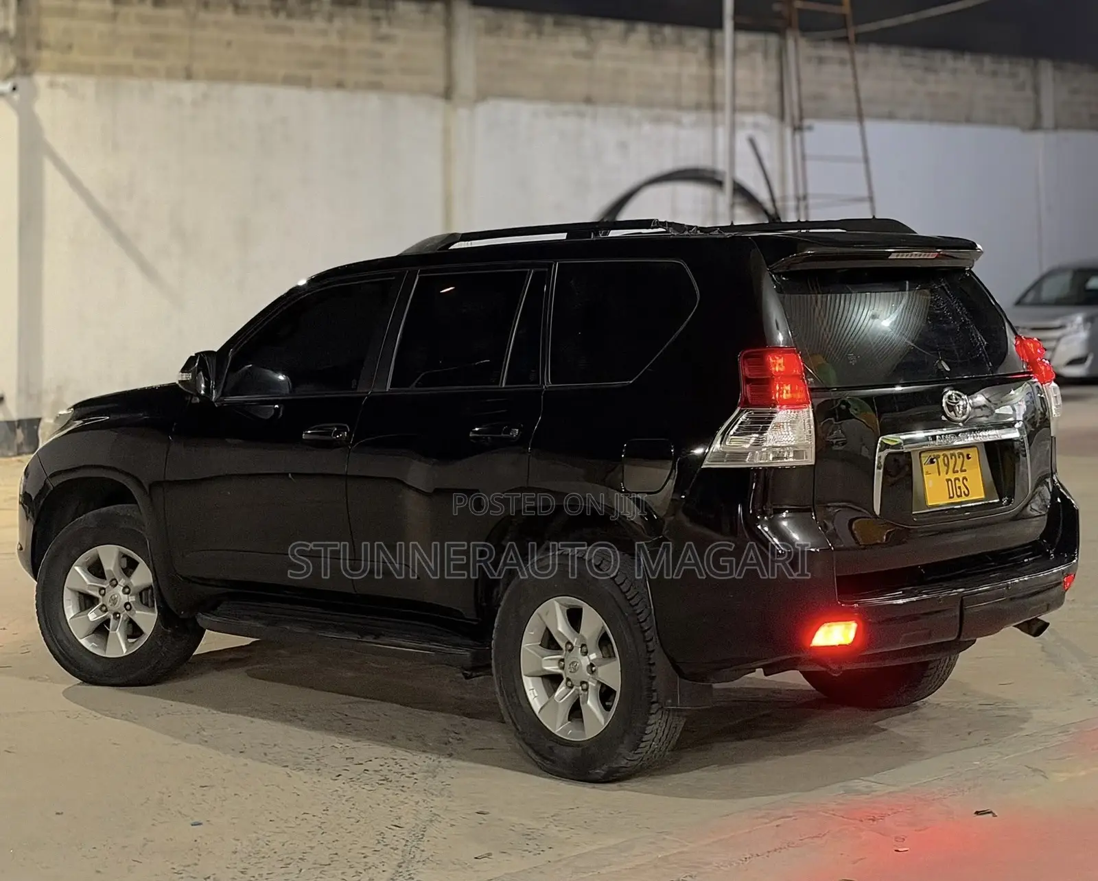 Toyota Land Cruiser Prado 2010 Black