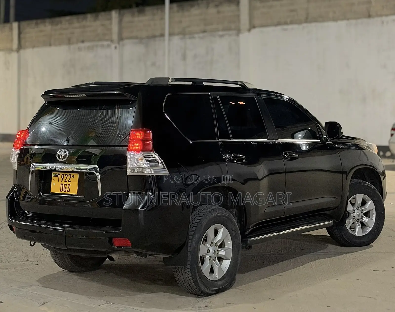 Toyota Land Cruiser Prado 2010 Black