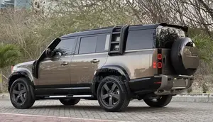 Land Rover Defender 2025 Gray