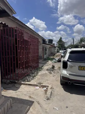 Plot/House for Sale