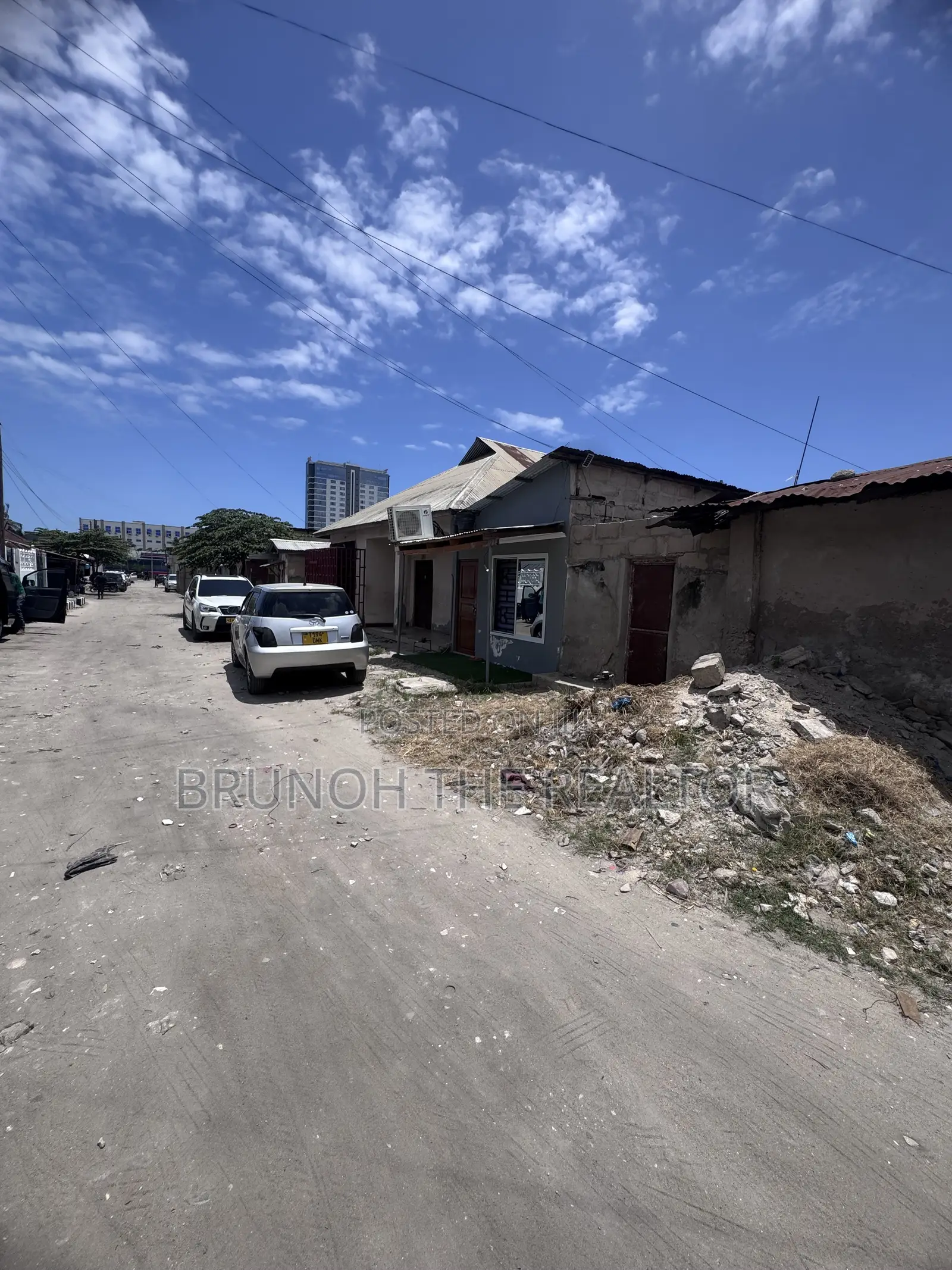 Plot/House for Sale