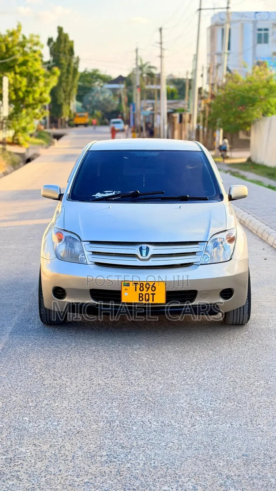 Toyota IST 2003 Silver