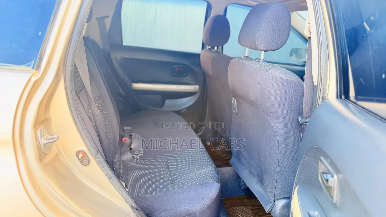 Toyota IST 2003 Silver