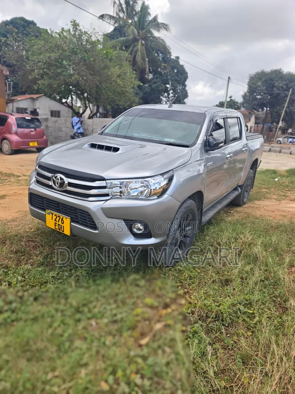 Toyota Hilux 2016 Gray