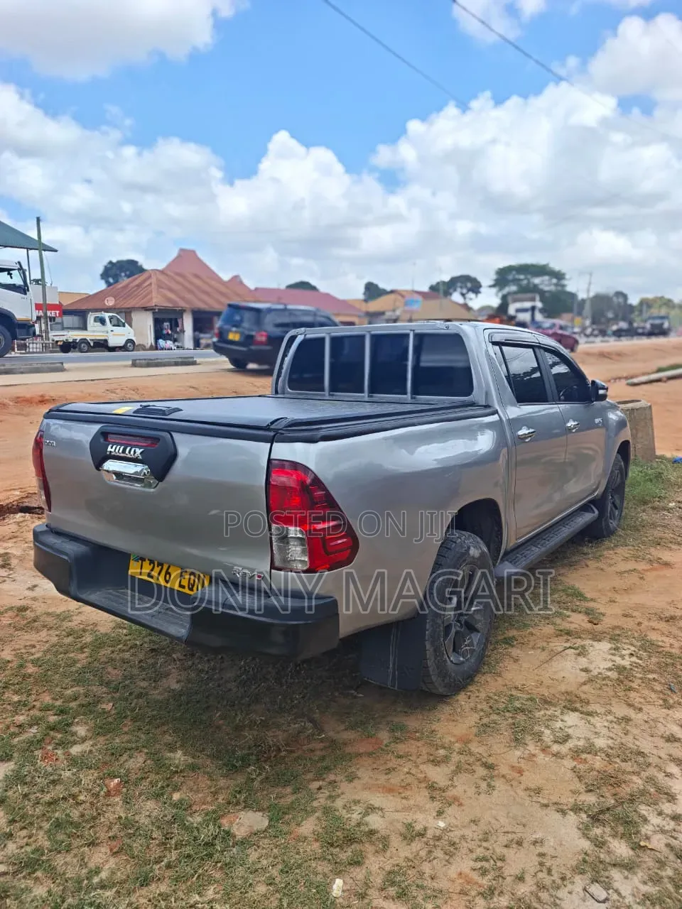 Toyota Hilux 2016 Gray