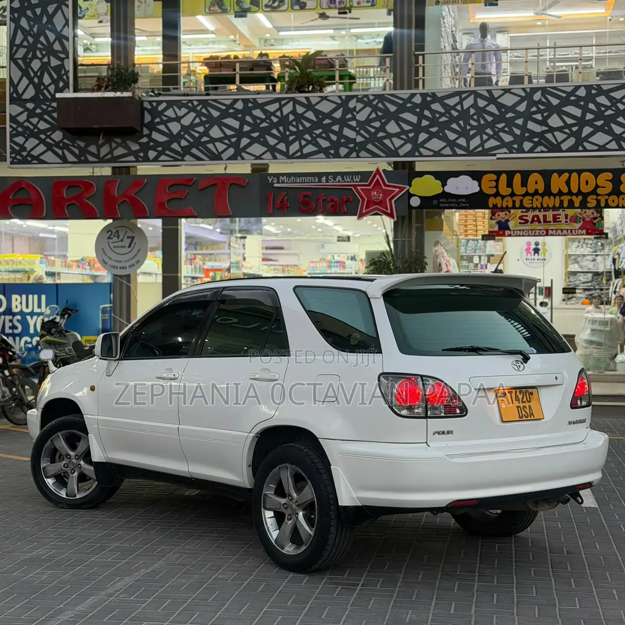 Toyota Harrier 2001 White