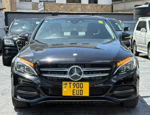 Mercedes-Benz C200 2014 Black