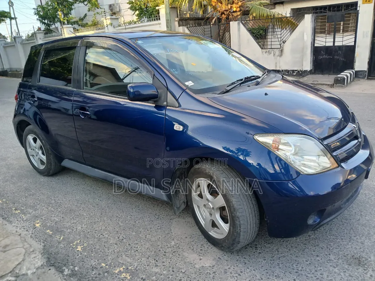 Toyota IST 2004 Blue