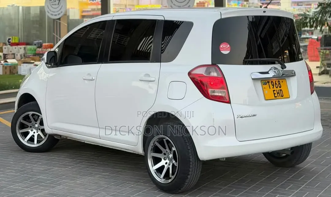 Toyota Ractis 1.3 FWD 2007 White
