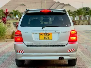 Toyota Kluger 2006 Silver