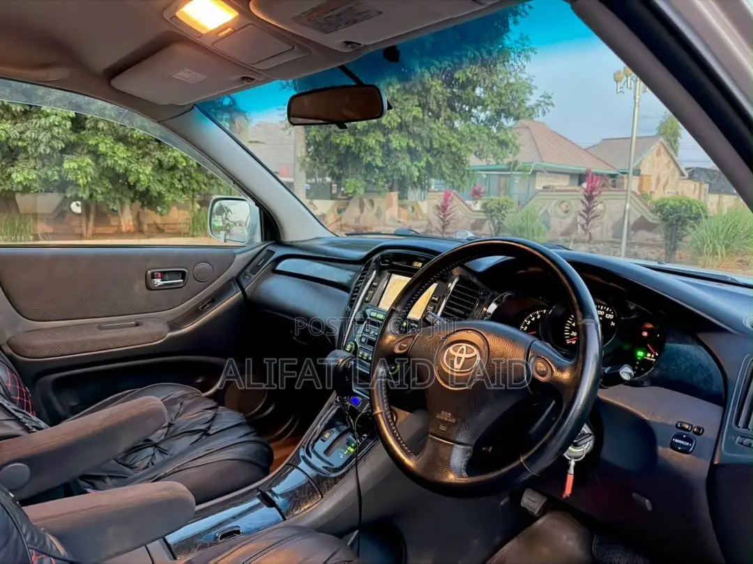 Toyota Kluger 2006 Silver