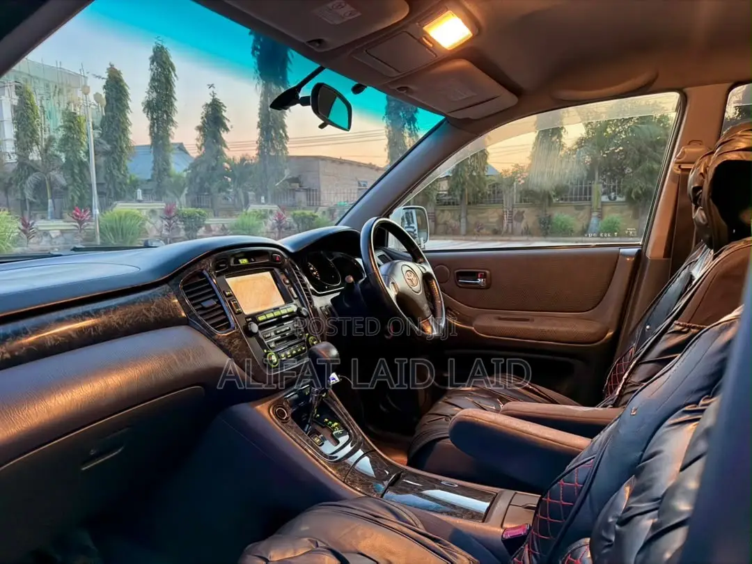 Toyota Kluger 2006 Silver