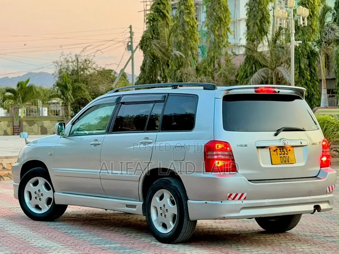 Toyota Kluger 2006 Silver