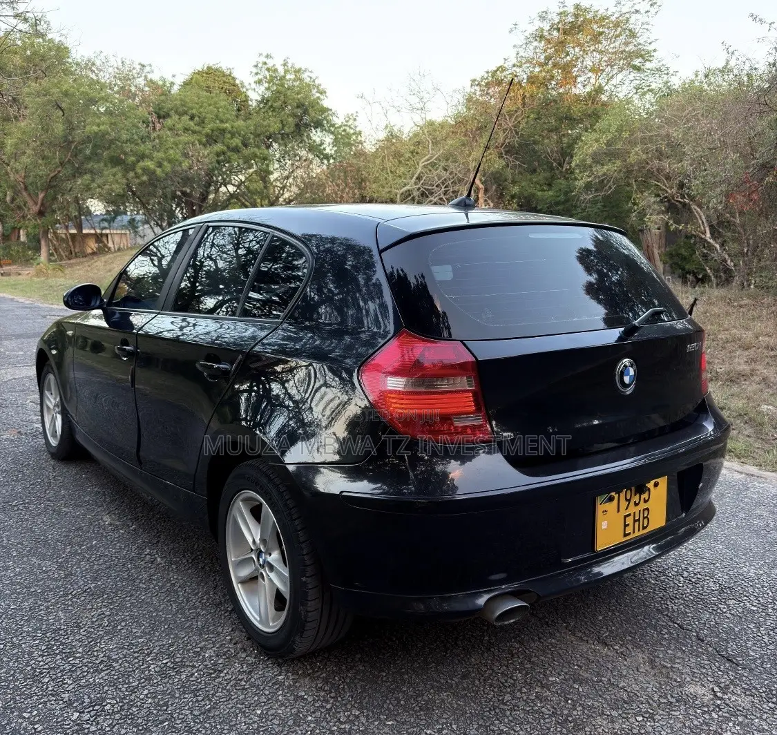 BMW 1 Series 2010 Black