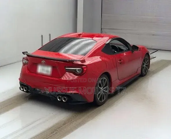 Toyota GT86 GT 2017 Red