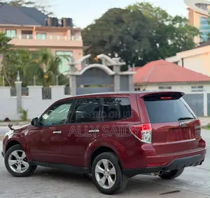 Subaru Forester 2.0D X 2009 Maroon