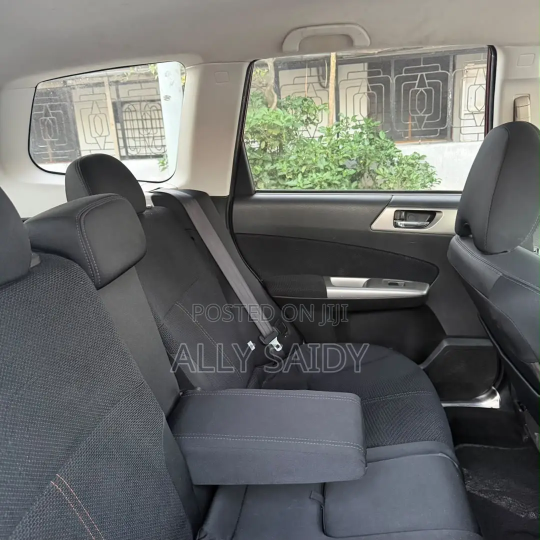 Subaru Forester 2.0D X 2009 Maroon