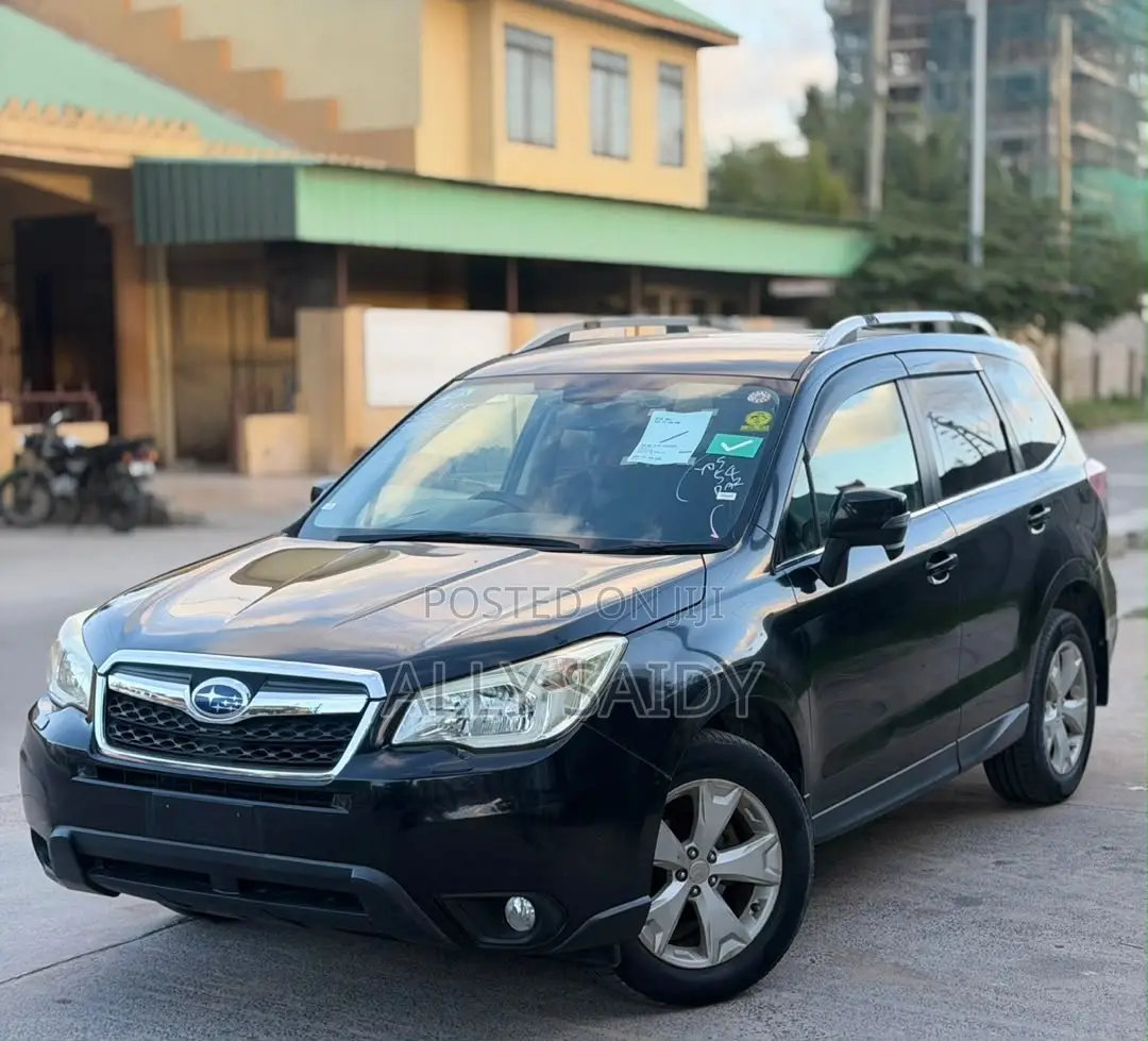 Subaru Forester 2.0XT Premium 4dr SUV AWD (2.0L 4cyl Turbo CVT) 2014