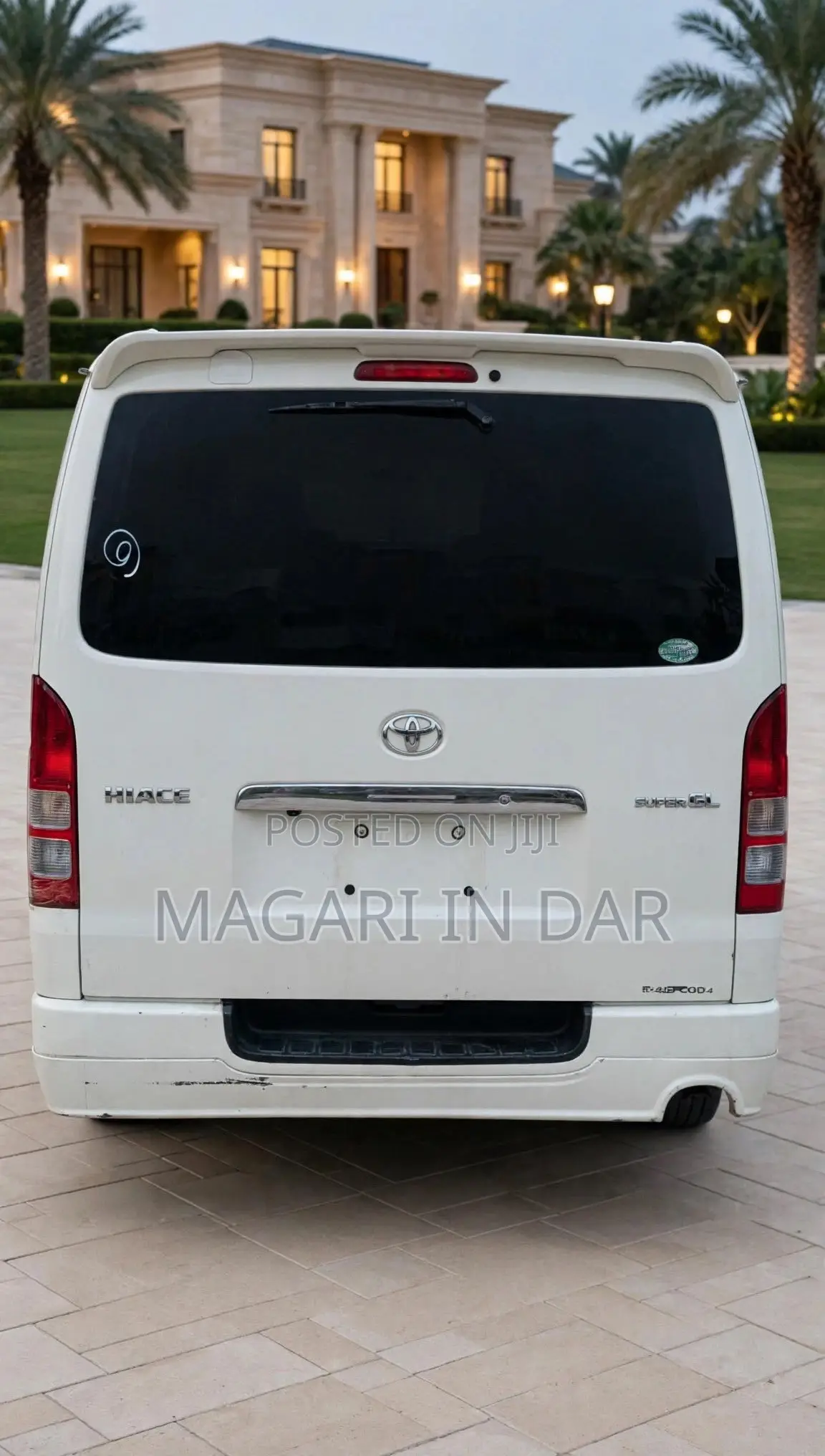 Toyota HiAce 2011 White