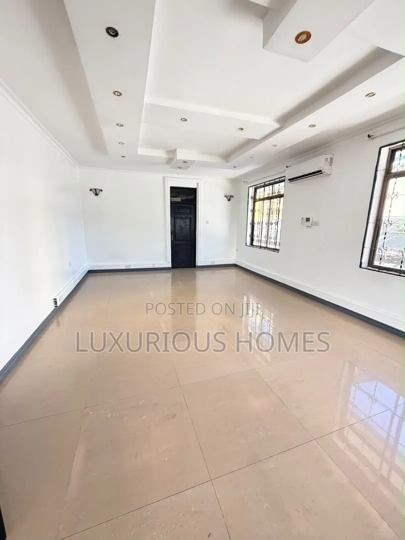 14 Bedrooms Office House for Rent – Masaki