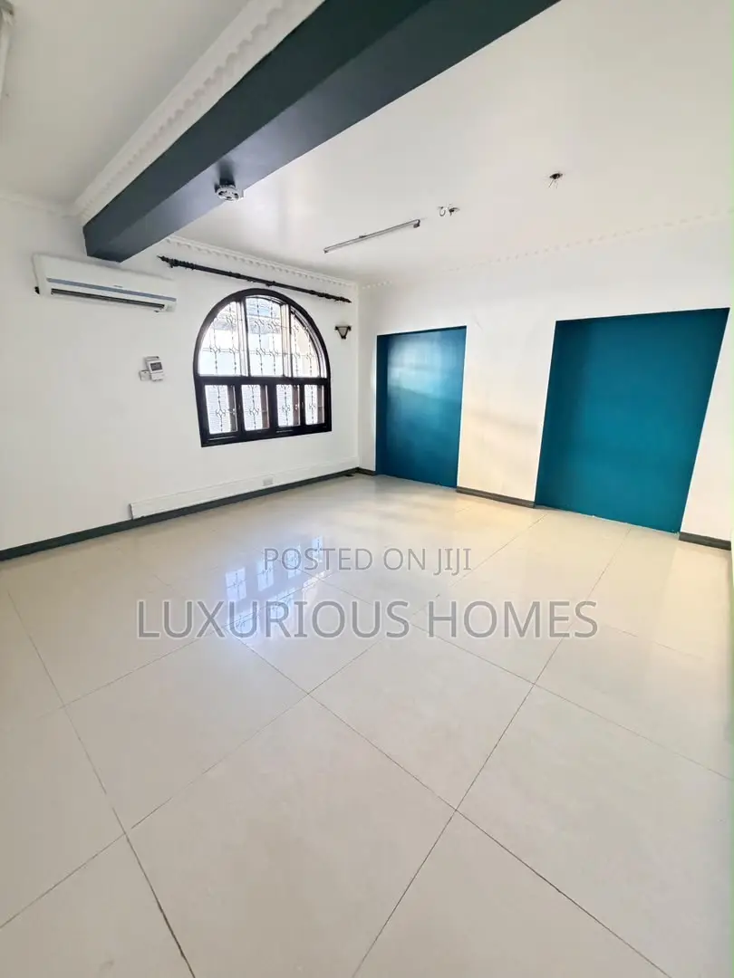 14 Bedrooms Office House for Rent – Masaki