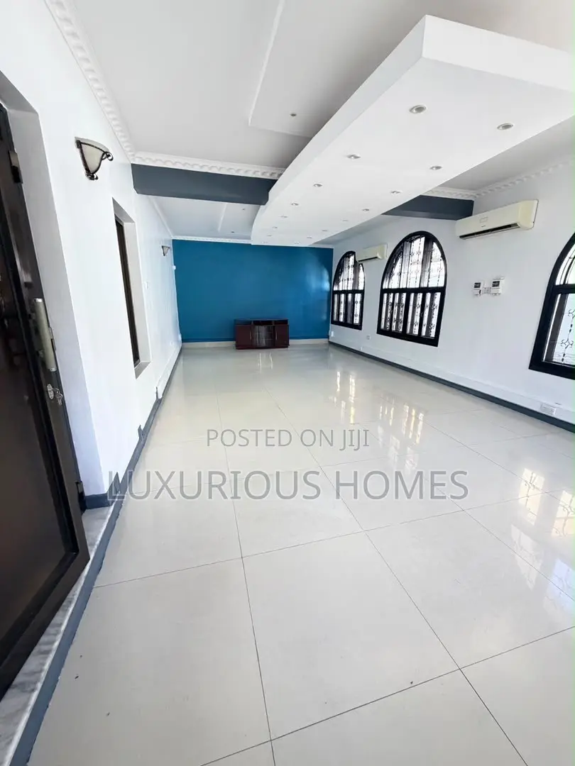 14 Bedrooms Office House for Rent – Masaki