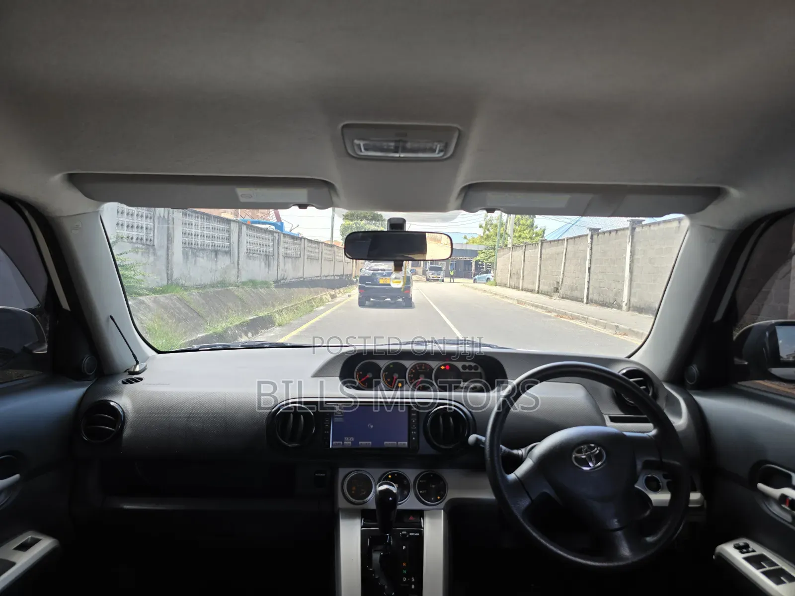 Toyota Corolla Rumion Hatchback 1.5 FWD 2009 White