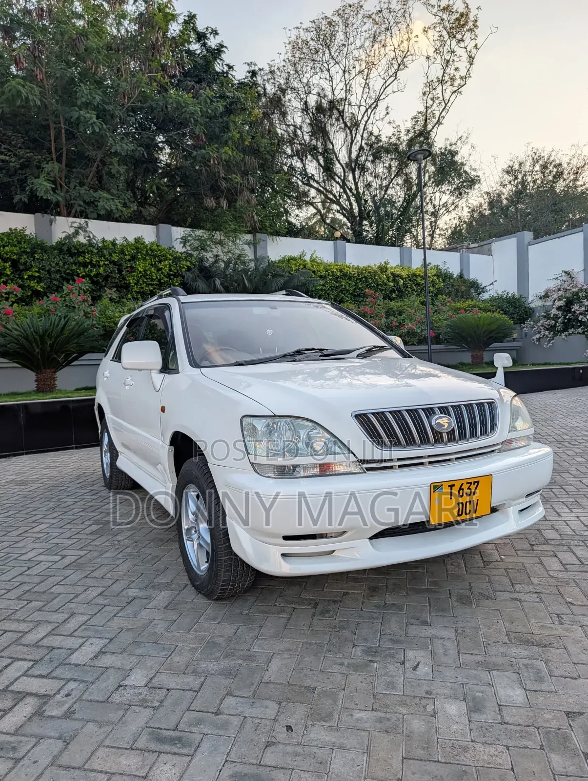 Toyota Harrier 2003 White