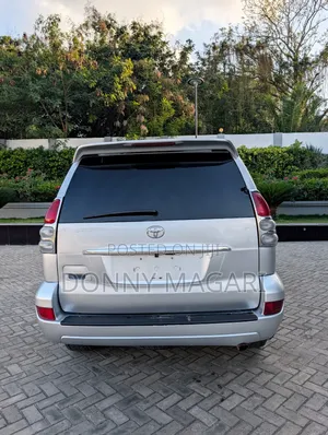 Toyota Land Cruiser Prado 2006 Silver