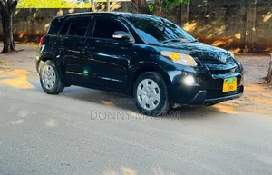 Toyota IST 2012 Black