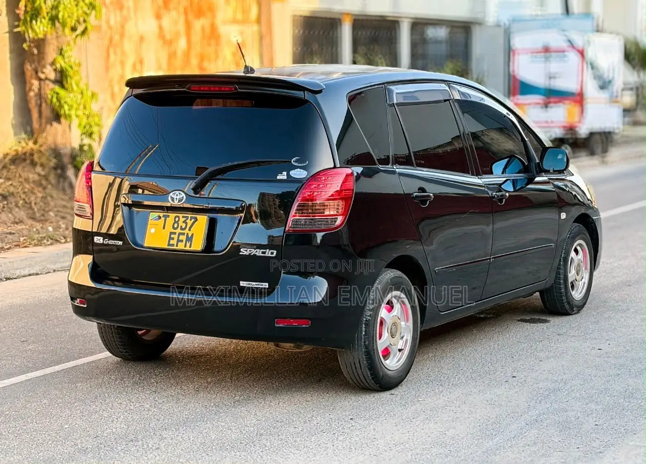Toyota Corolla Spacio 2004 Black
